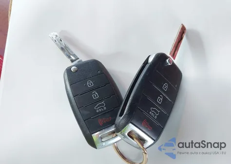 2015 Kia Sorento Lx V6 z USA, uszkodzony, nr VIN 5XYKTDA75FG659696